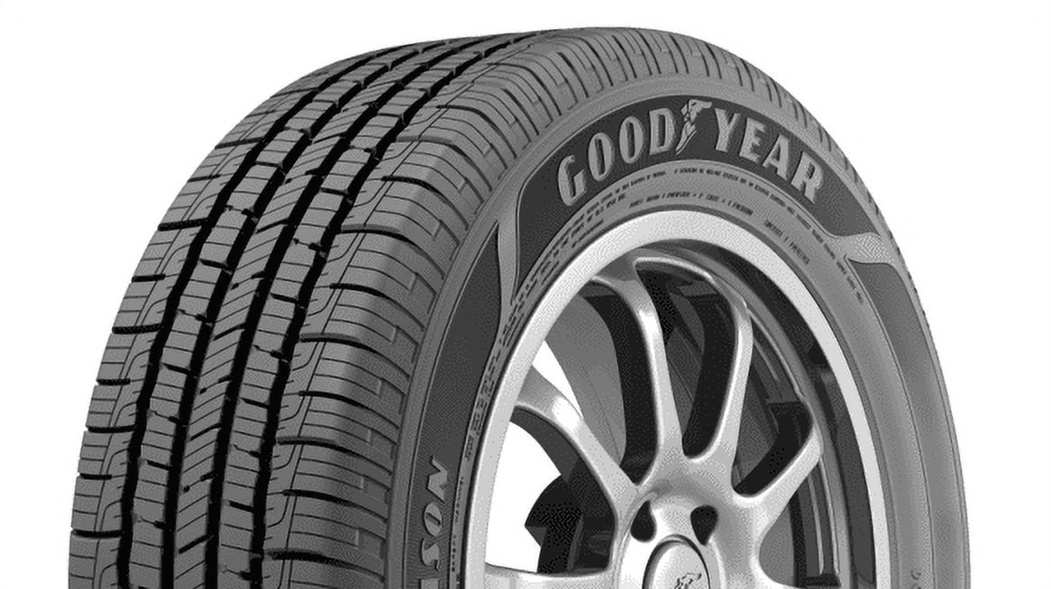 Classic Goodyear Reliant All-Season 225/60R17 99V All-Season Tire